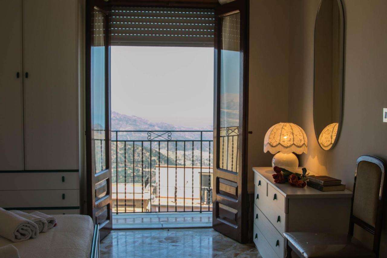 La Casa Della Nonna Villa San Mauro Castelverde Kültér fotó